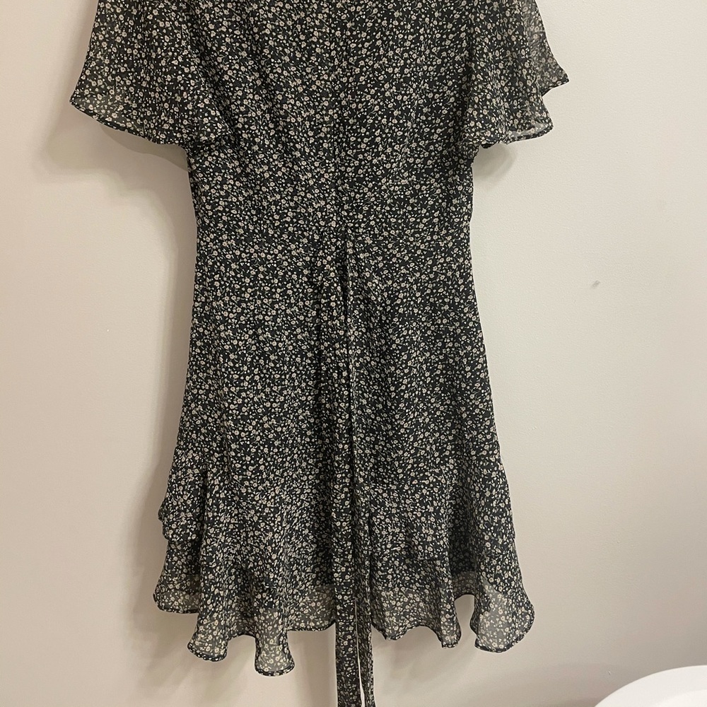 Floral Ruffled Dress - Picture 3 of 7